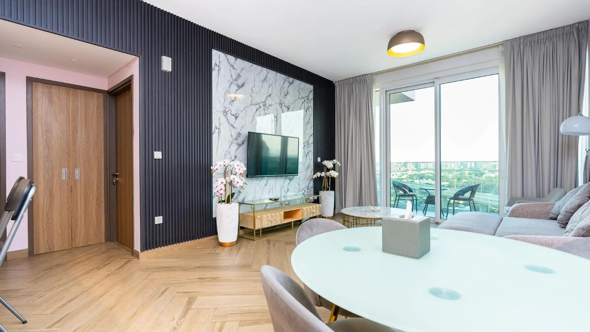 Citihome - Spacious 1Bedroom Apartment At 1 Residences - West Dubai