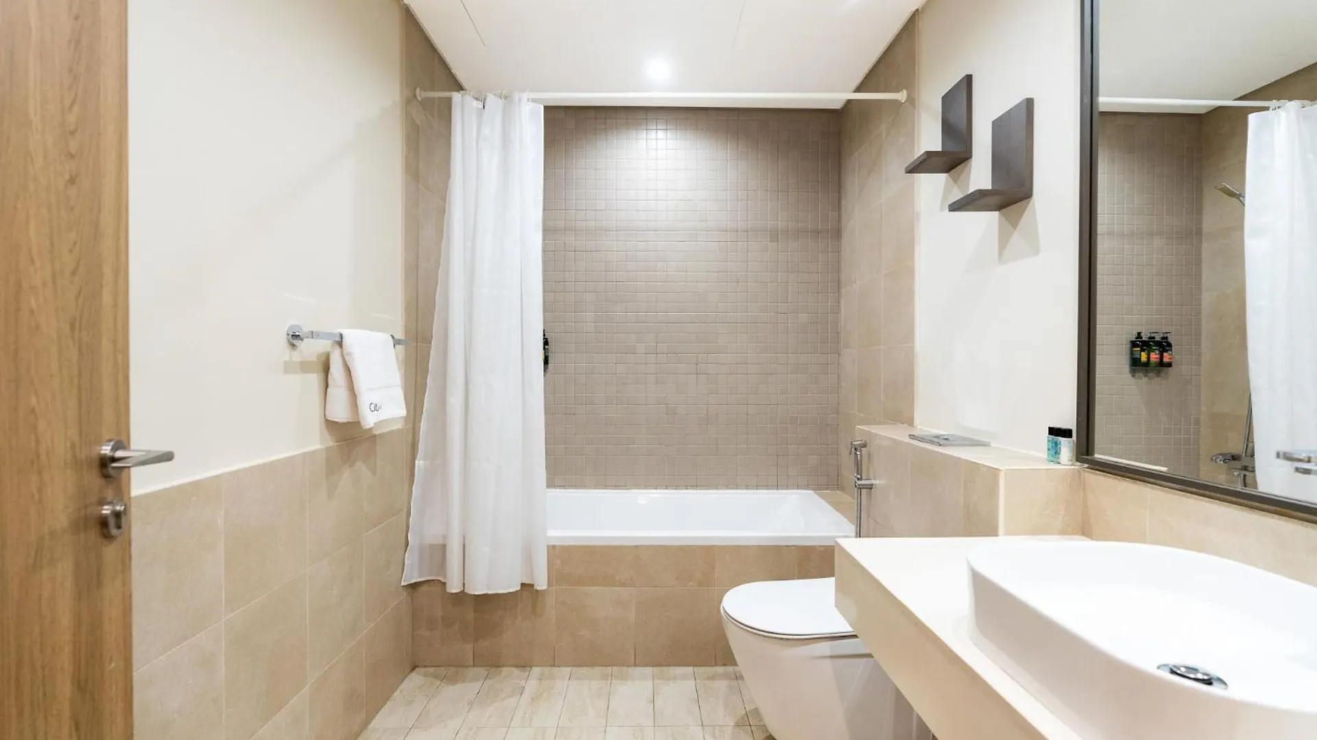 Citihome - Spacious 1Bedroom Apartment At 1 Residences - West Dubai