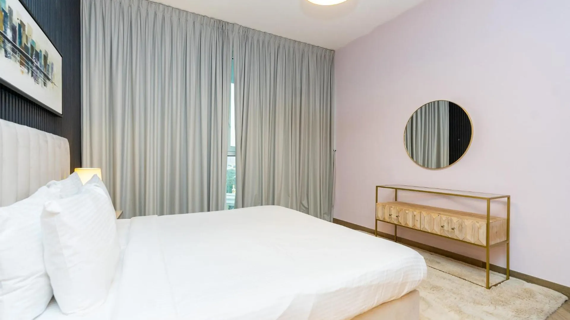 Citihome - Spacious 1Bedroom Apartment At 1 Residences - West Dubai