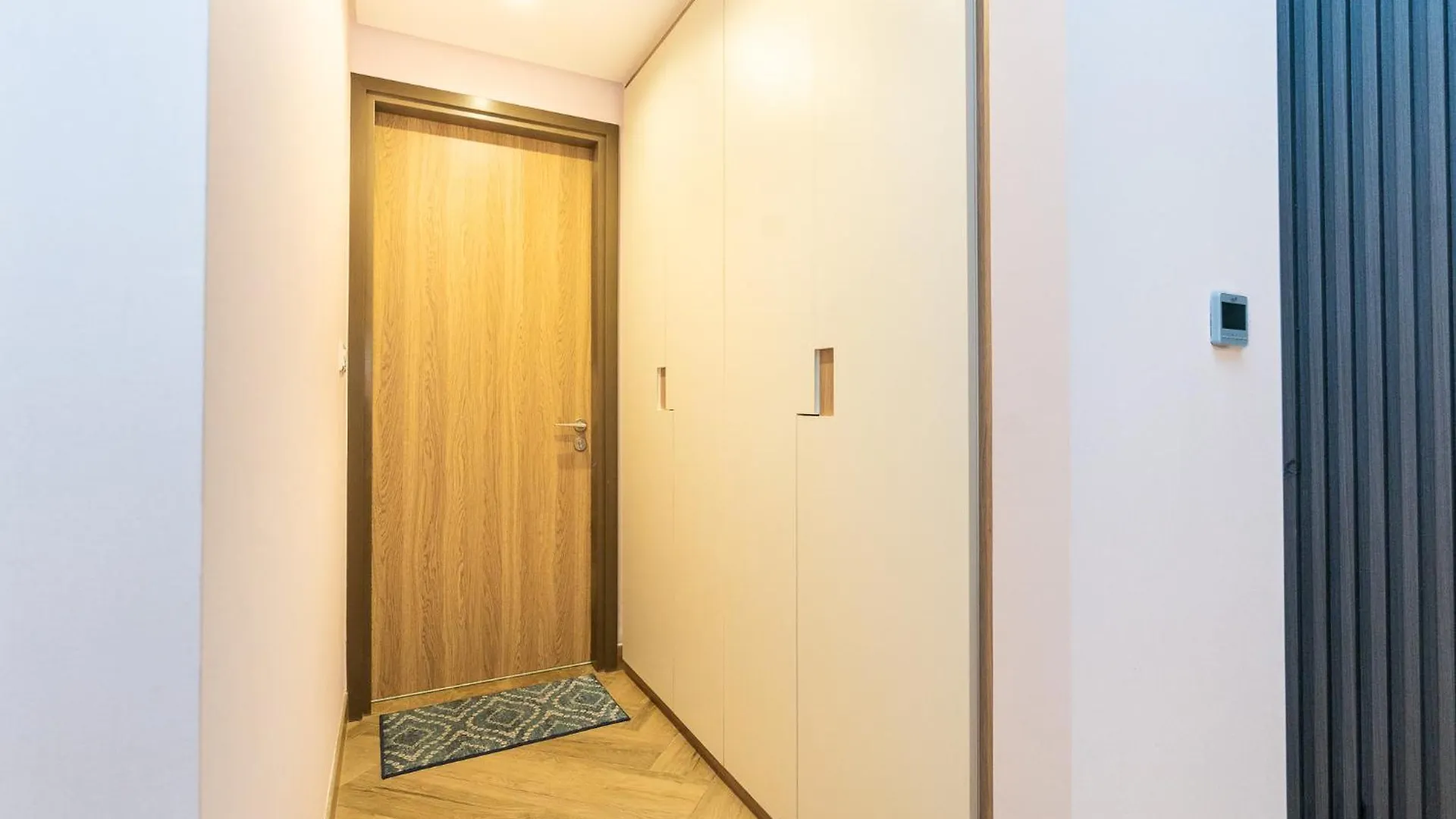 Citihome - Spacious 1Bedroom Apartment At 1 Residences - West Dubai